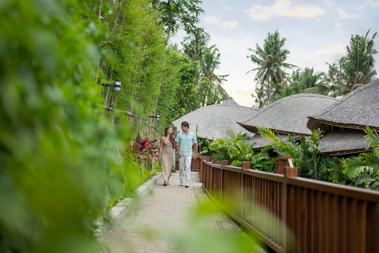 Bali Bambu Mimarisinde Özel Havuzlu Villa · 2