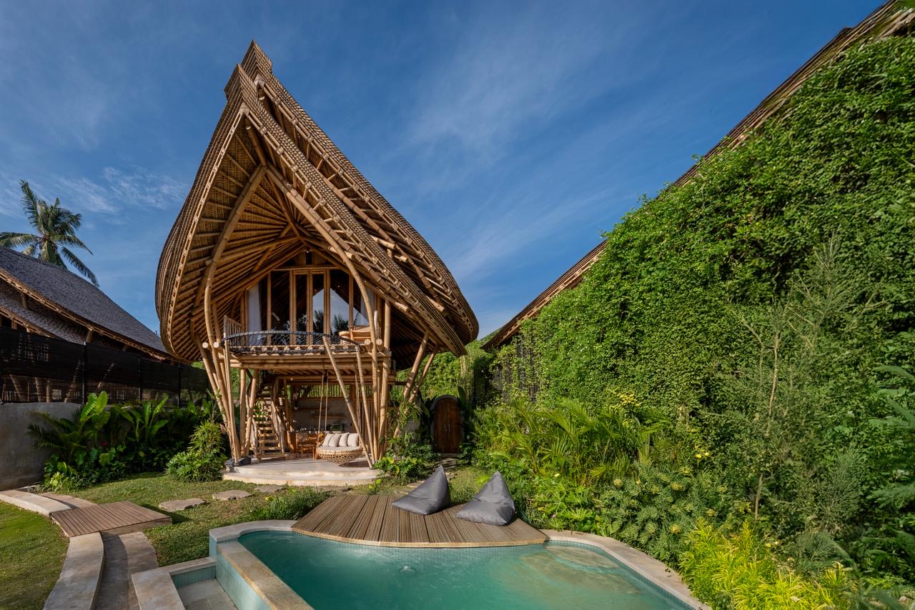 Bali Bambu Mimarisinde Özel Havuzlu Villa · 3