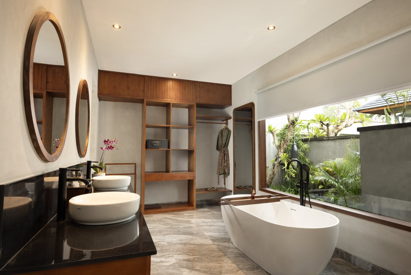 Banyo ve çift lavabo