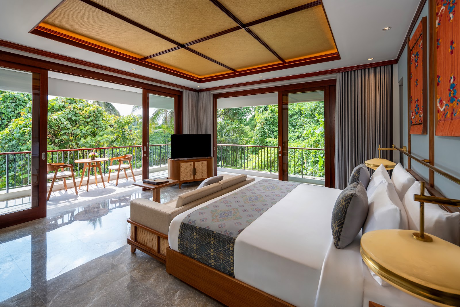 Corner Suite: bedroom