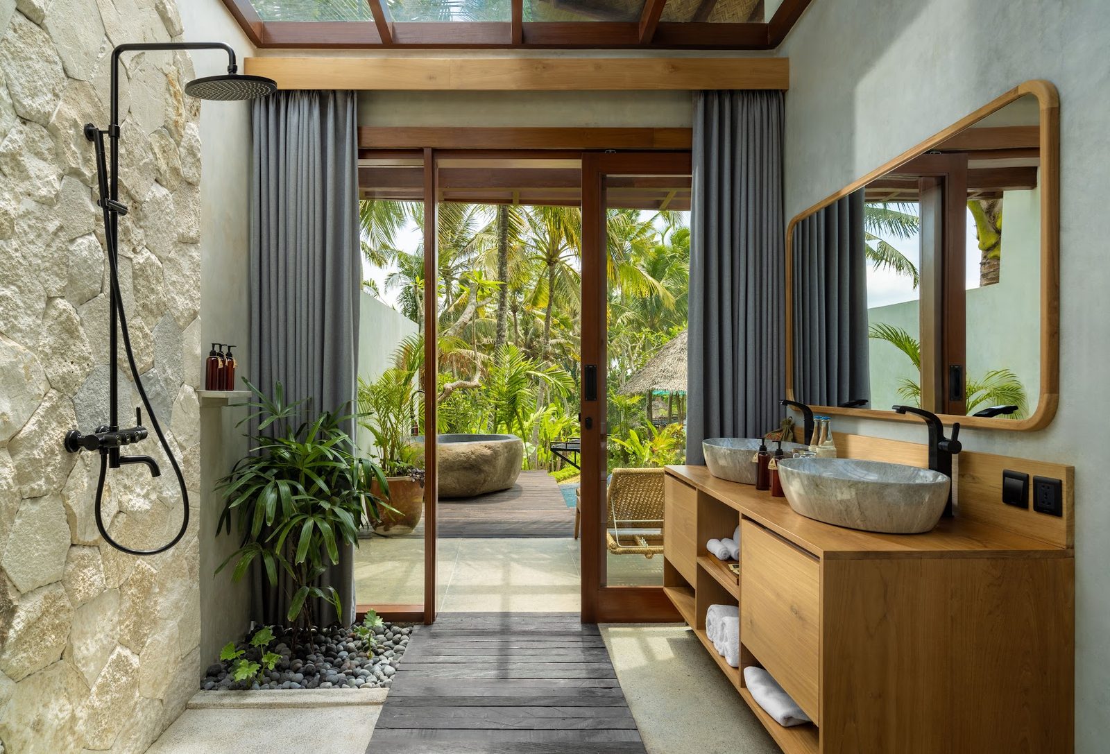 Rice Field View Private Pool Villa: bathroom