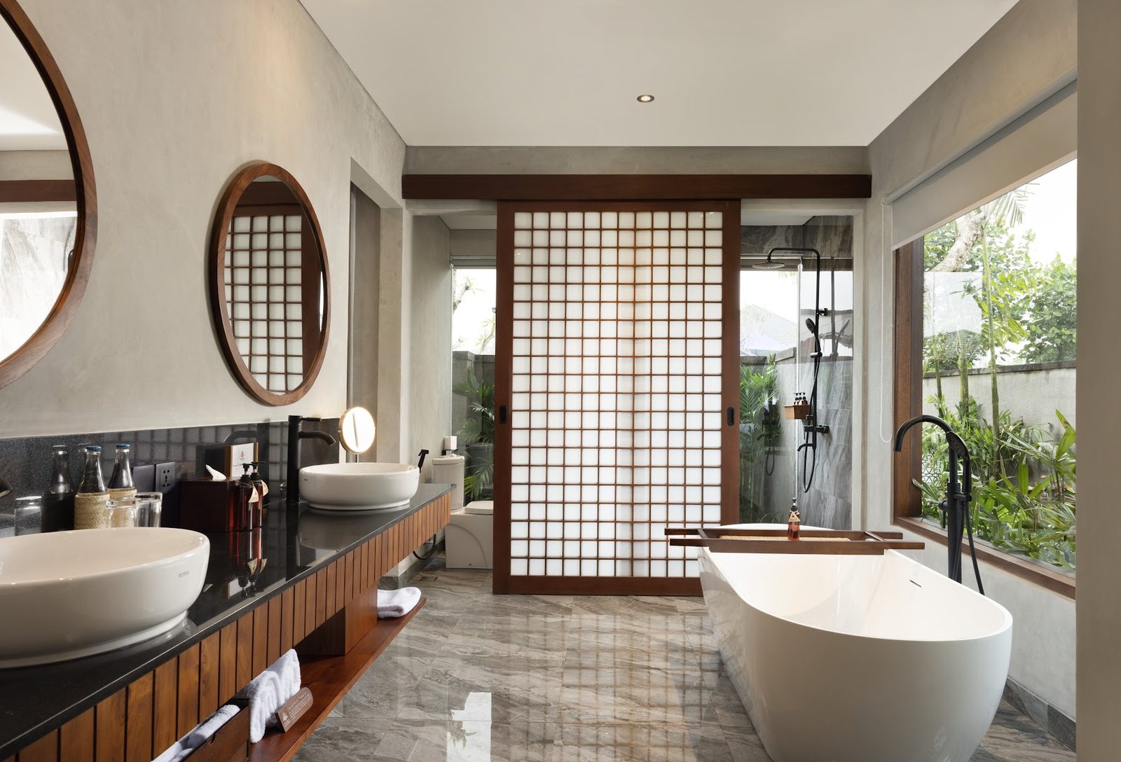 Pirinç Tarlası Manzaralı Royal Villa: banyo