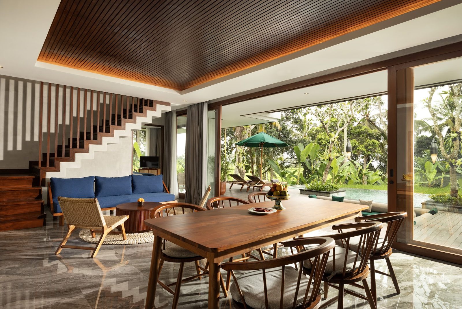 Rice Field View Three Bedroom Villa: living and dining area
