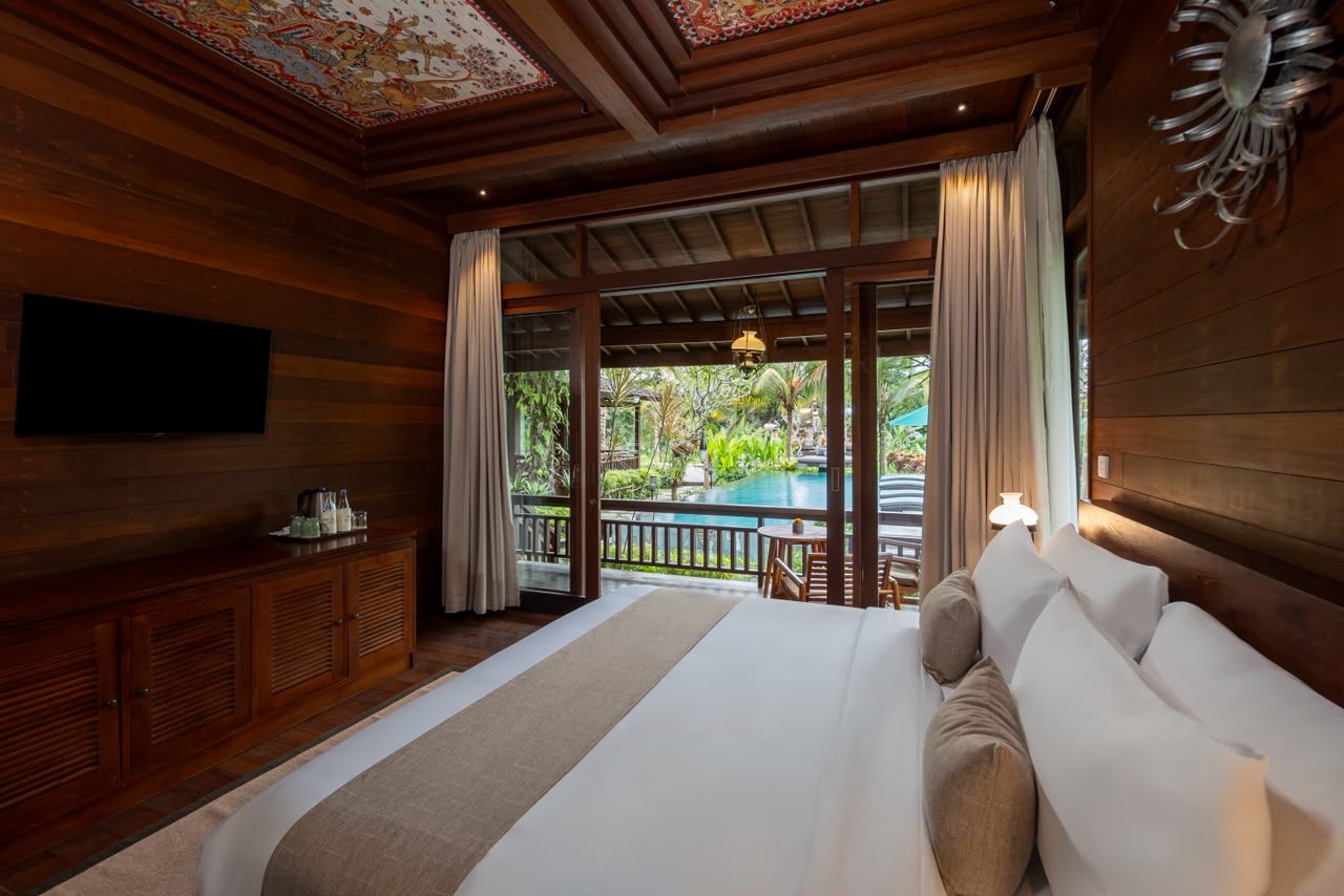 Üç Yatak Odalı Özel Havuzlu Villa: yatak odası