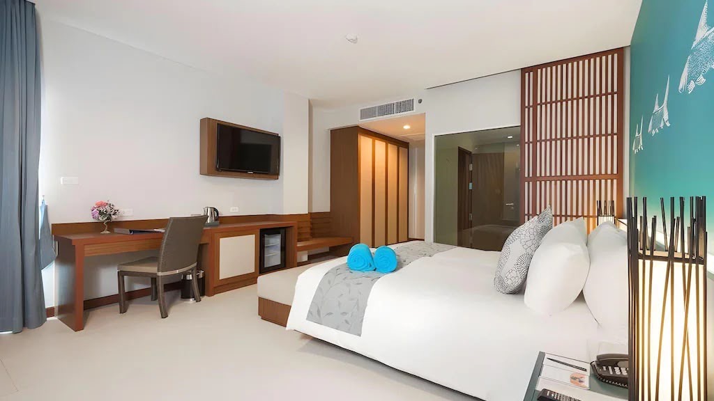 Phuket Çiftler ve Arkadaşlar İçin Konaklama · 4