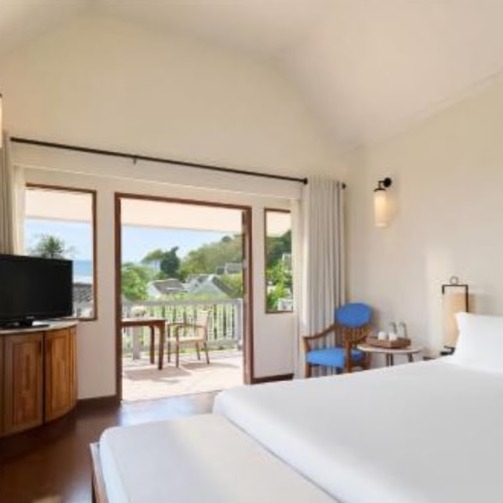 Balkona açılan oda